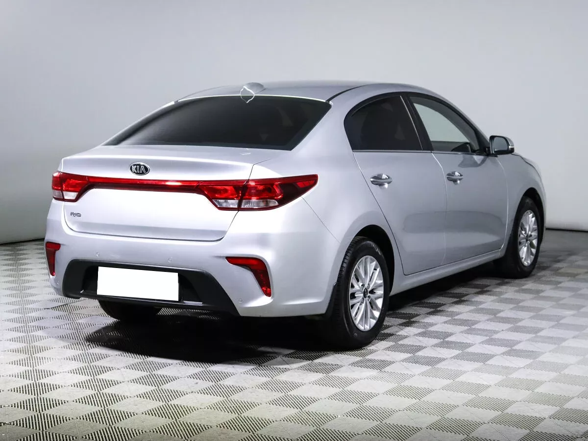 Купить Kia Rio 2017 г.в. 200000 Автоматическая Бензин/1600 см3 за 660000  руб. скидка 540000 руб. в Кредит от 4.9% годовых.